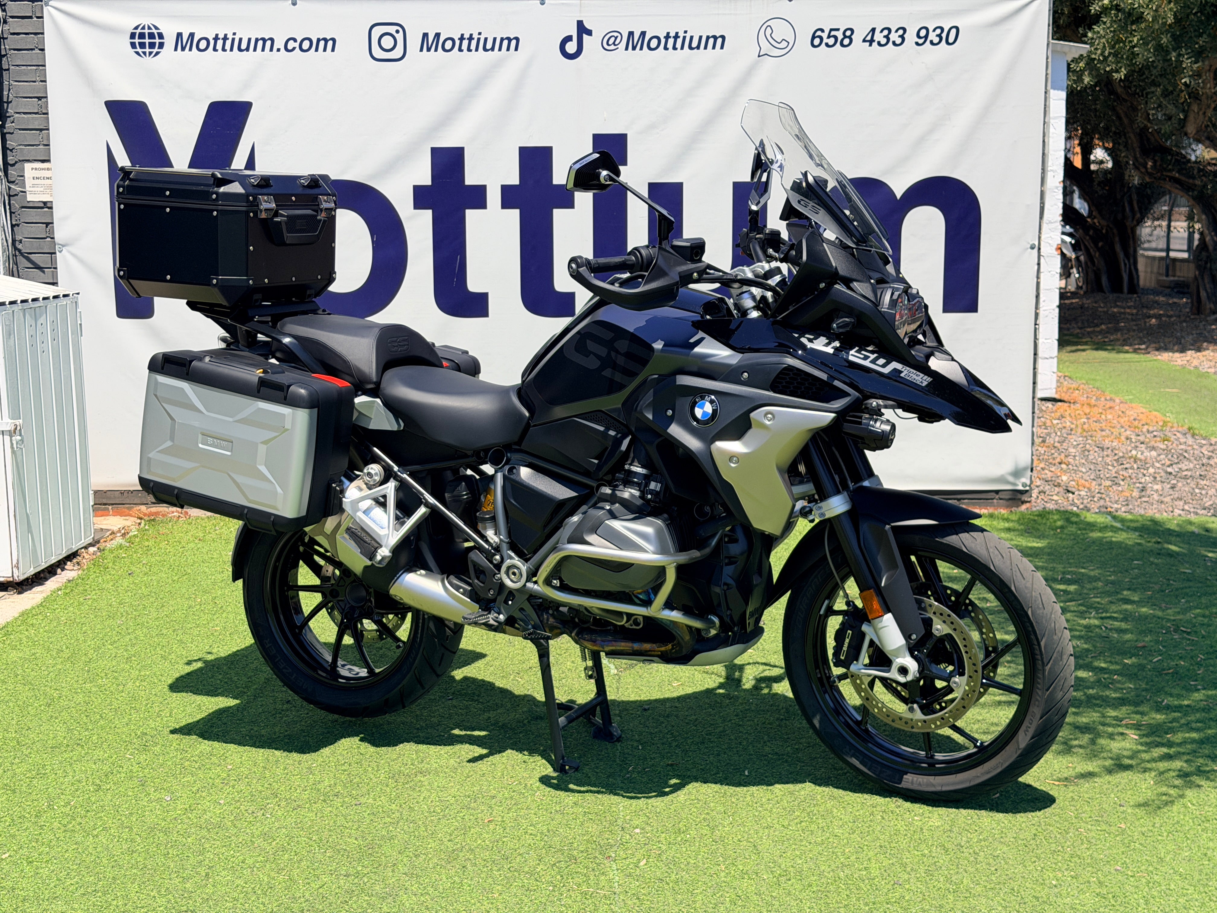 BMW R1250GS TRIPLE BLACK