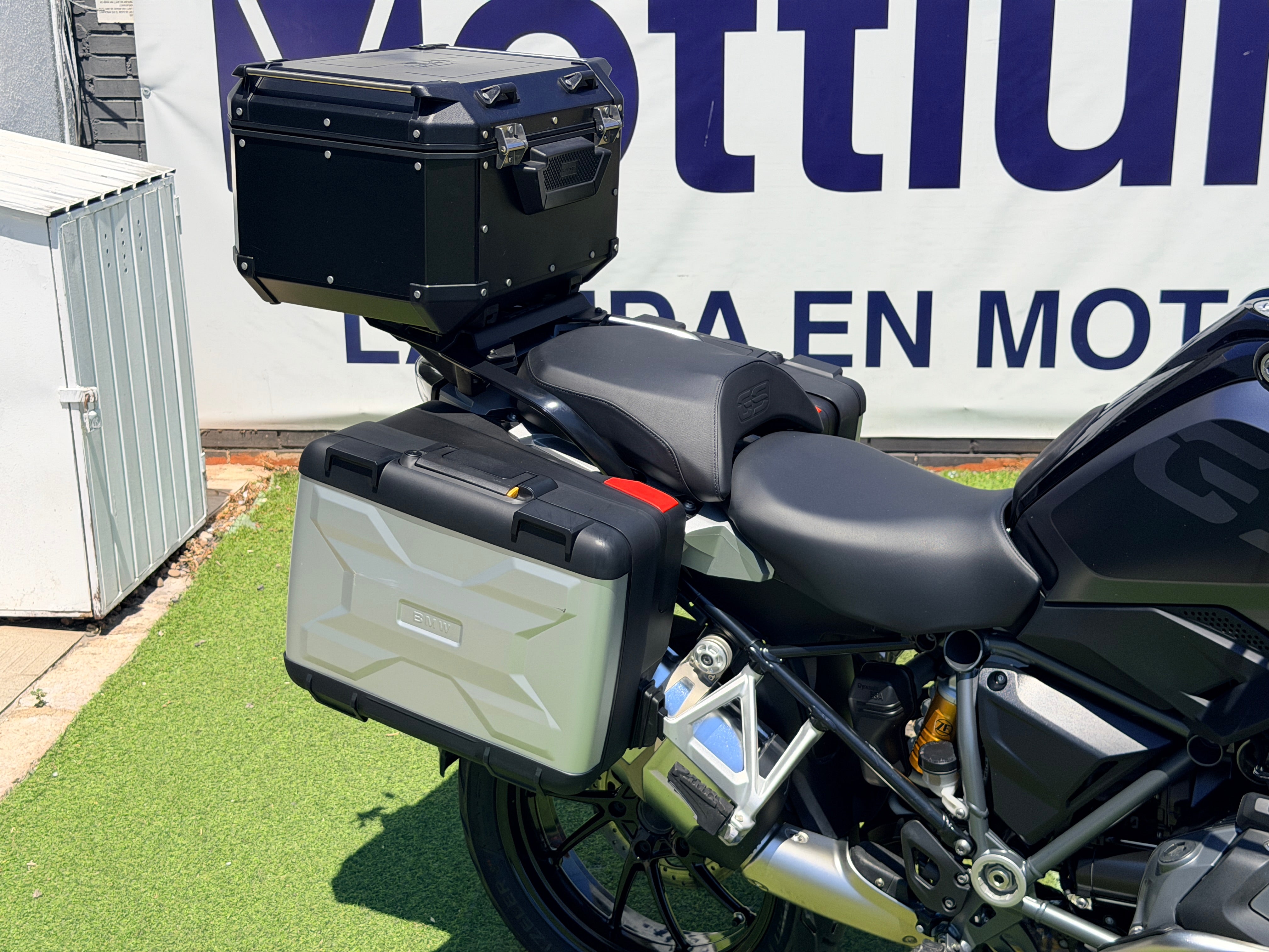 BMW R1250GS TRIPLE BLACK