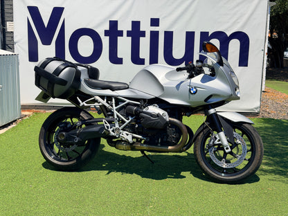 BMW R1200S