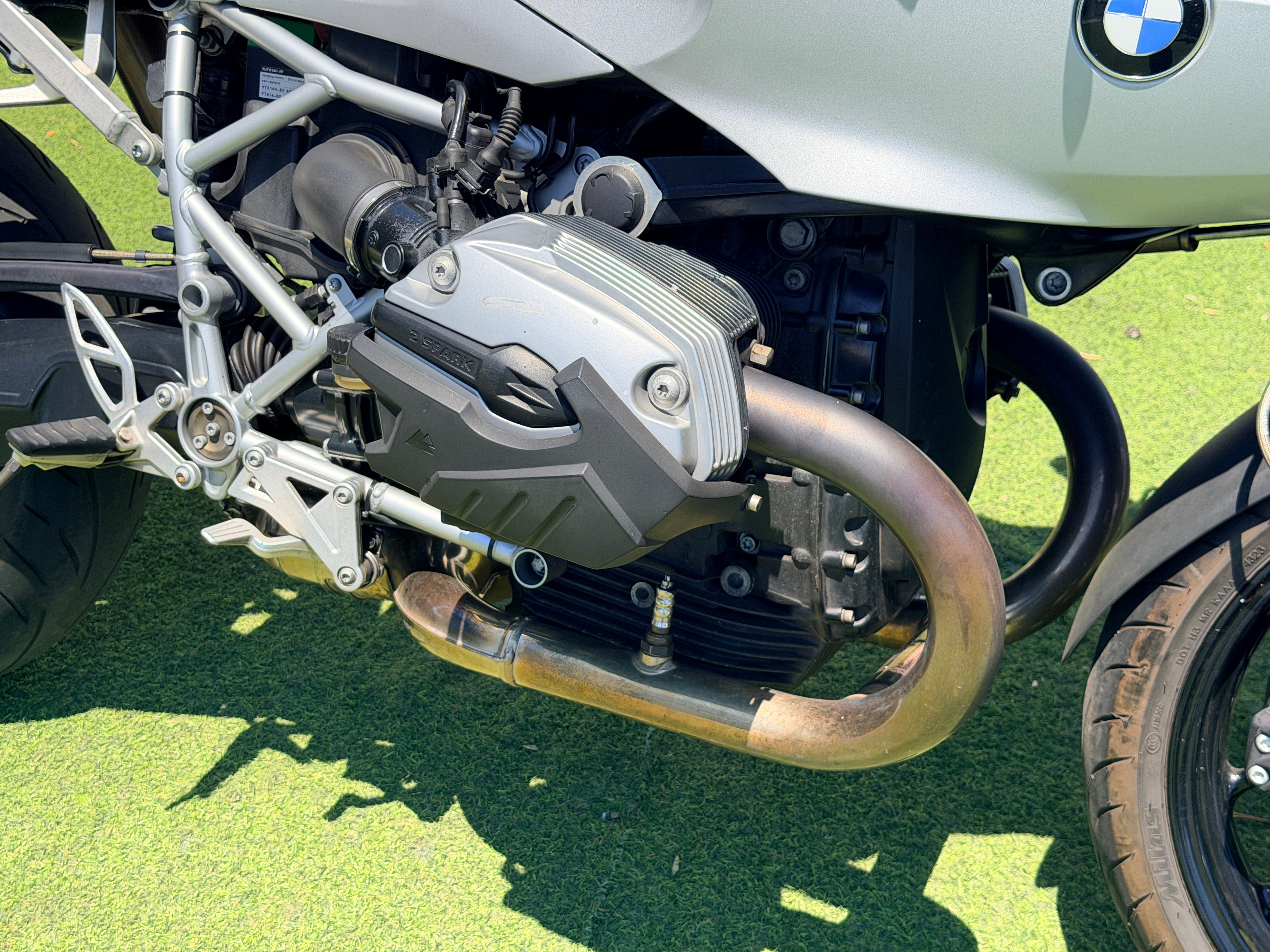 BMW R1200S
