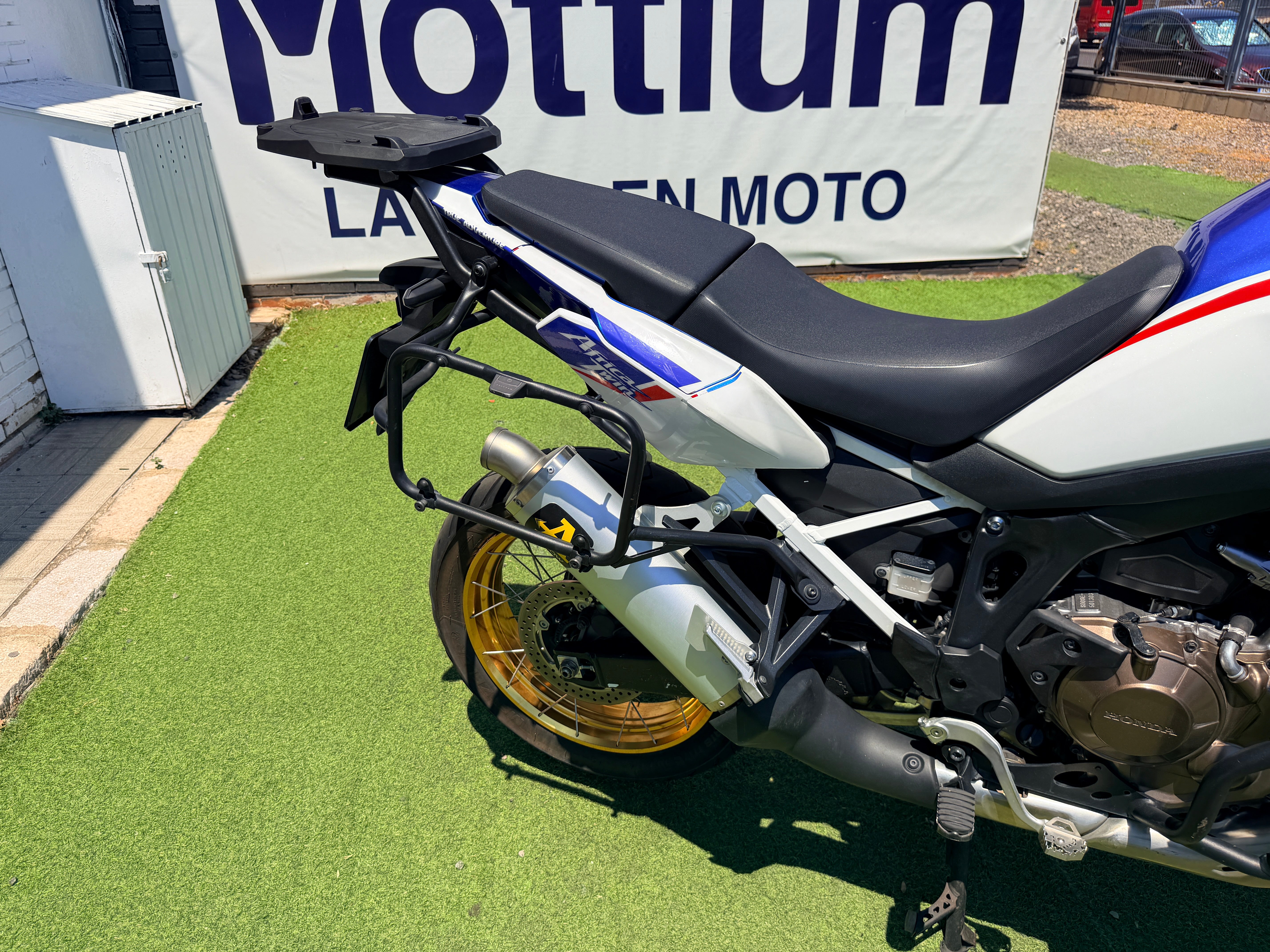 HONDA CRF1100 AFRICA TWIN