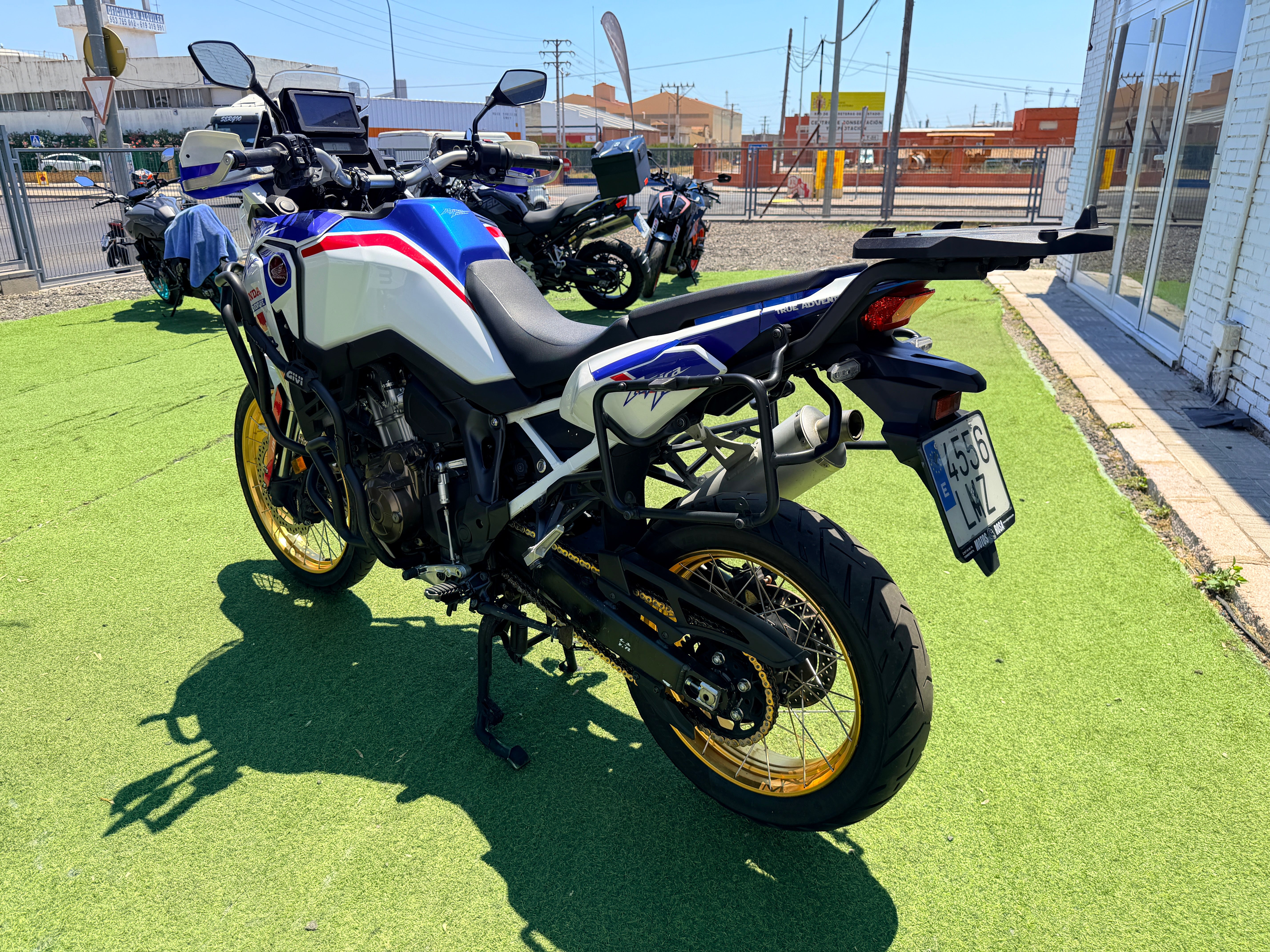 HONDA CRF1100 AFRICA TWIN