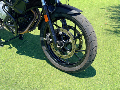 BMW F750GS TRIPLE BLACK