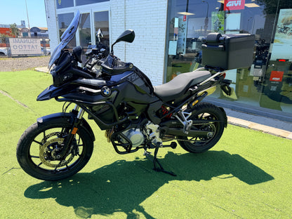 BMW F750GS TRIPLE BLACK