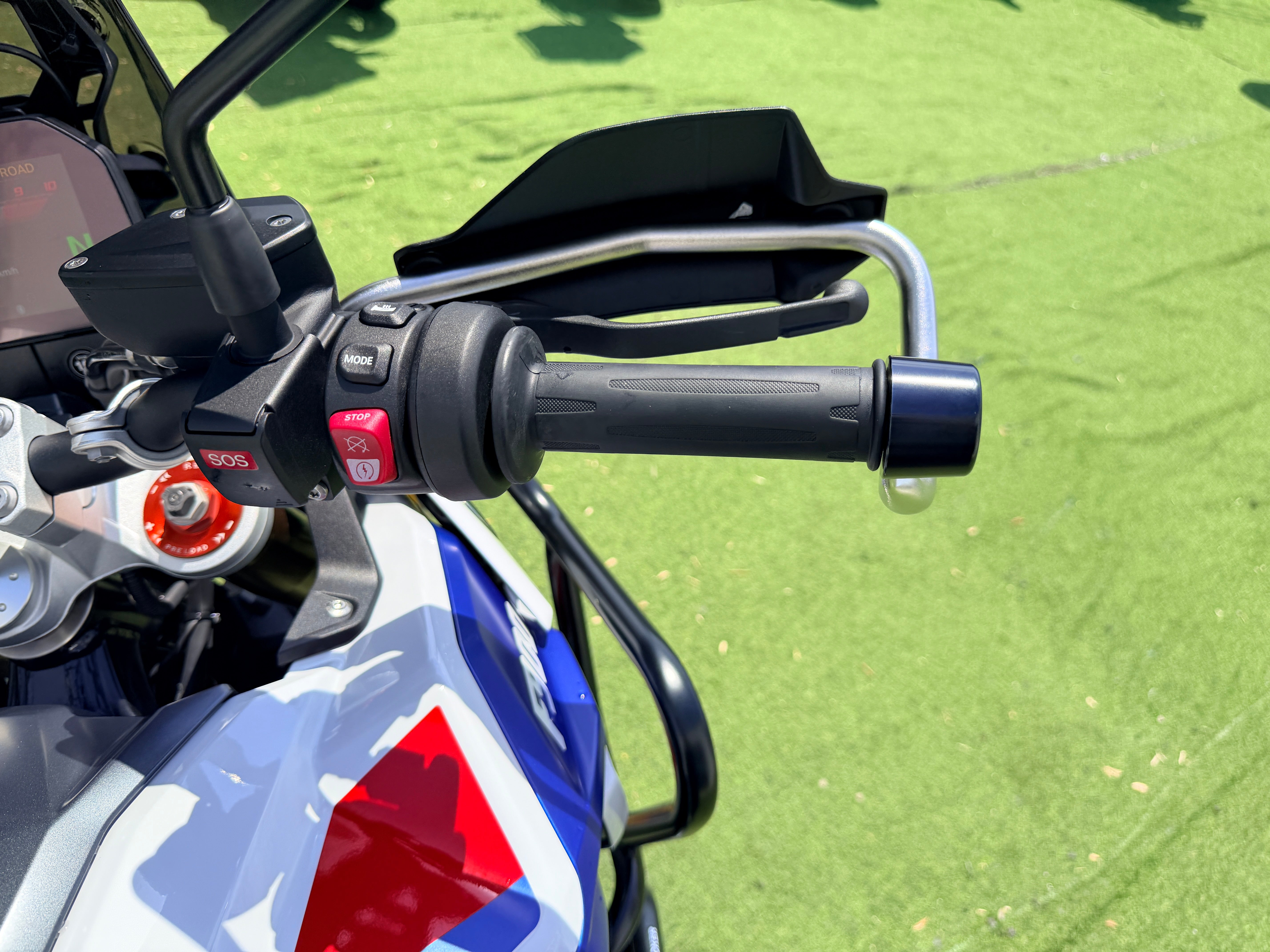 BMW F900GS