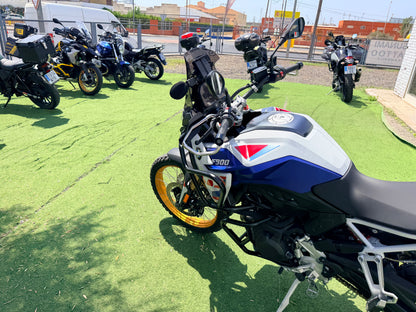 BMW F900GS