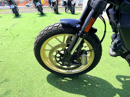 DUCATI SCRAMBLER FULL THROTTLE