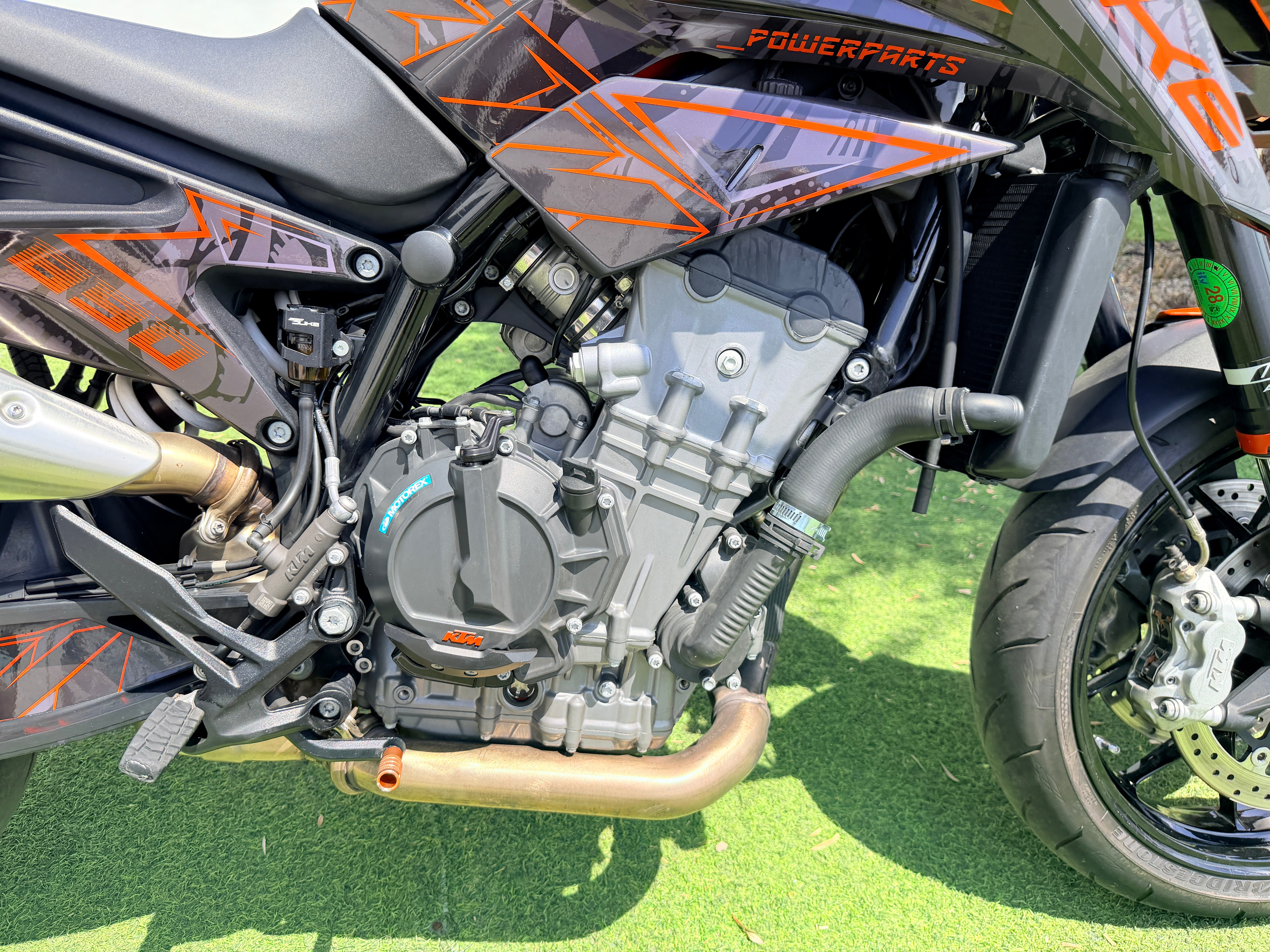 KTM 890 DUKE L (CARNET A2)