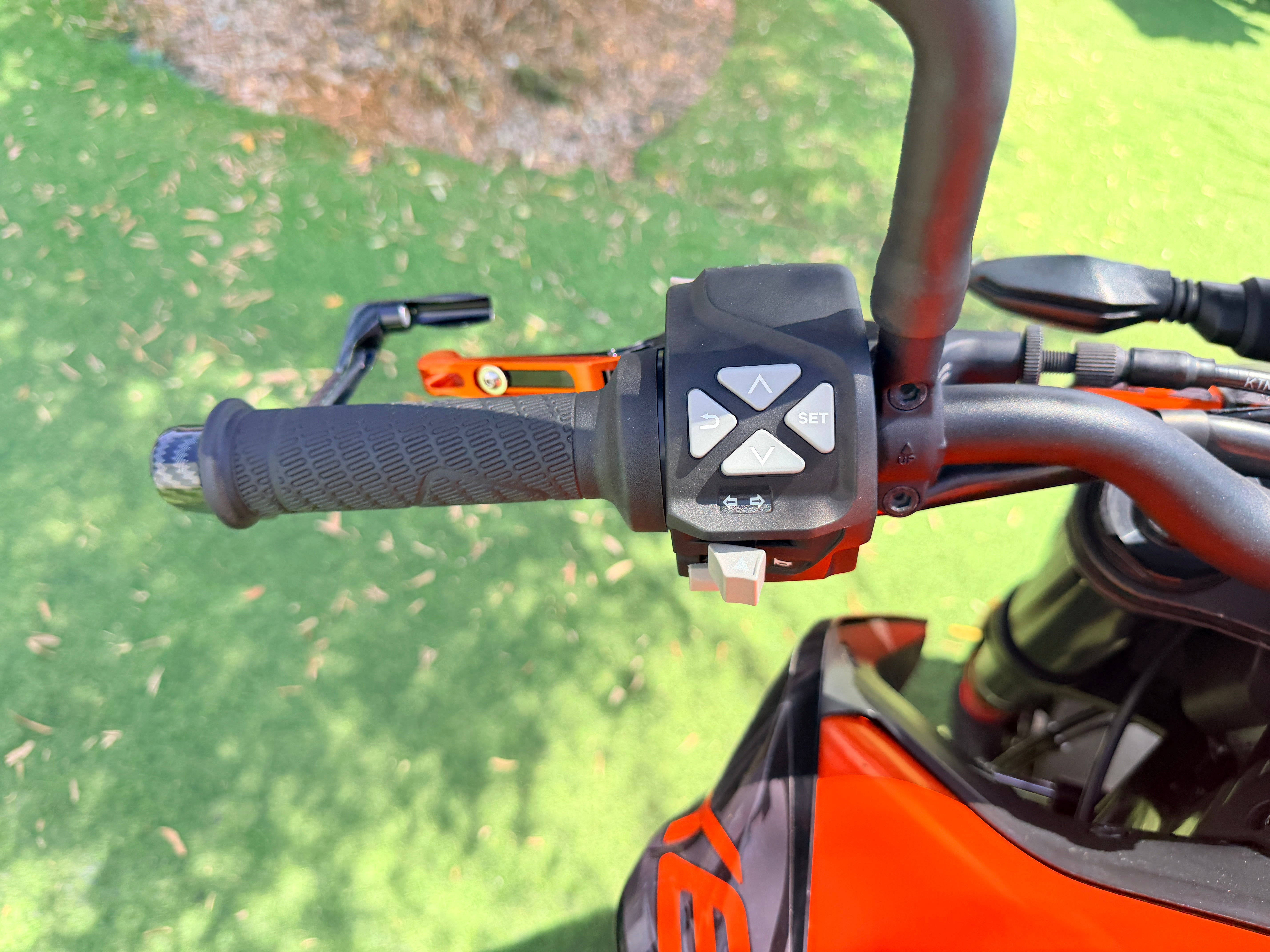 KTM 890 DUKE L (CARNET A2)