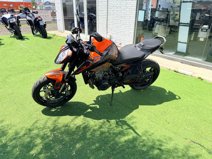 KTM 890 DUKE L (CARNET A2)