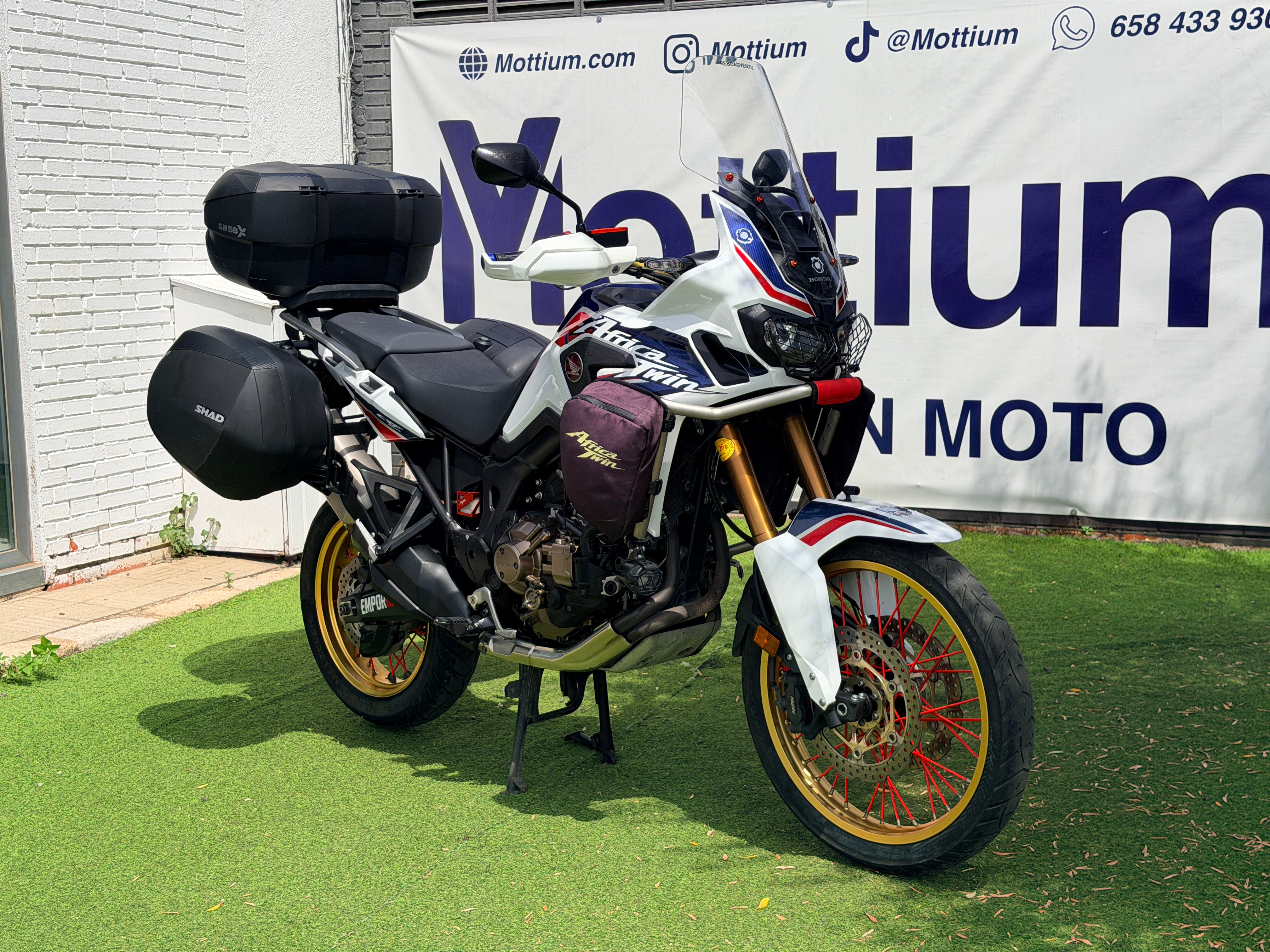 HONDA CRF1000 AFRICA TWIN DCT