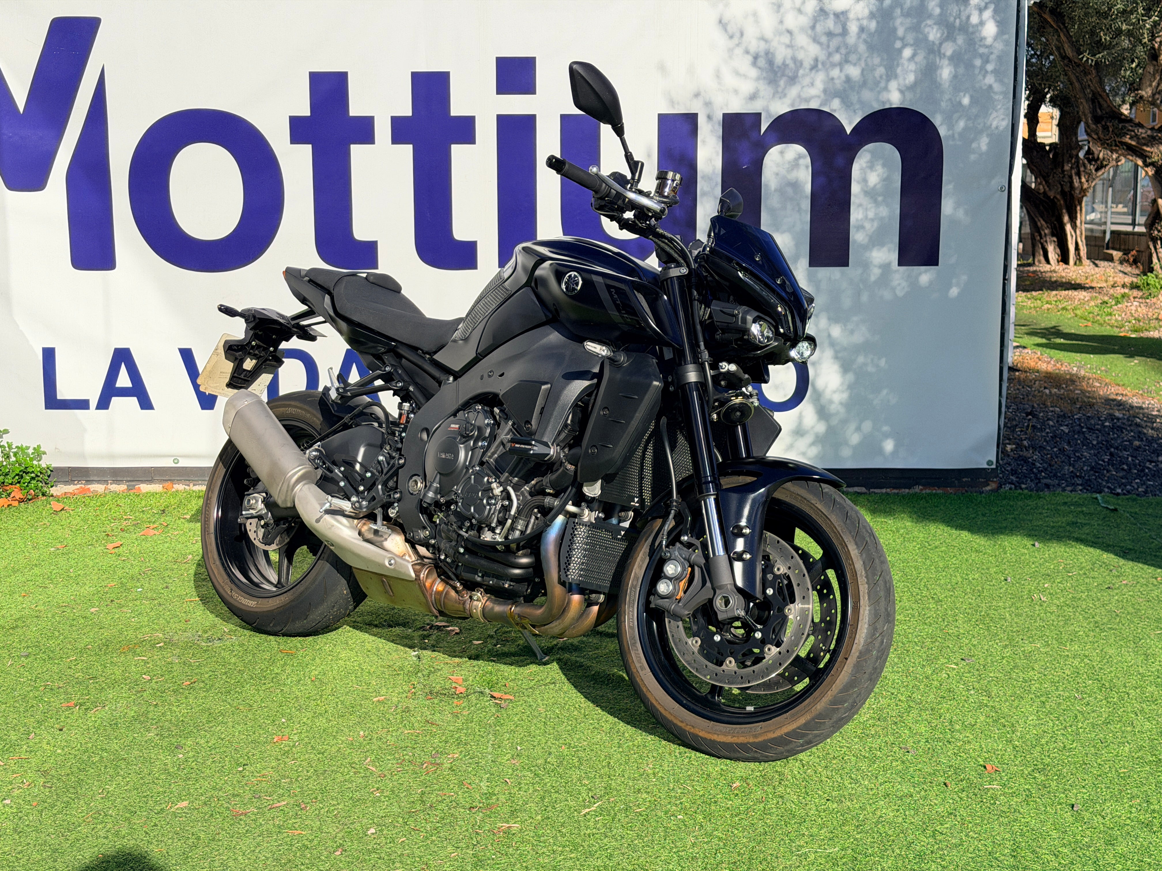 YAMAHA MT10