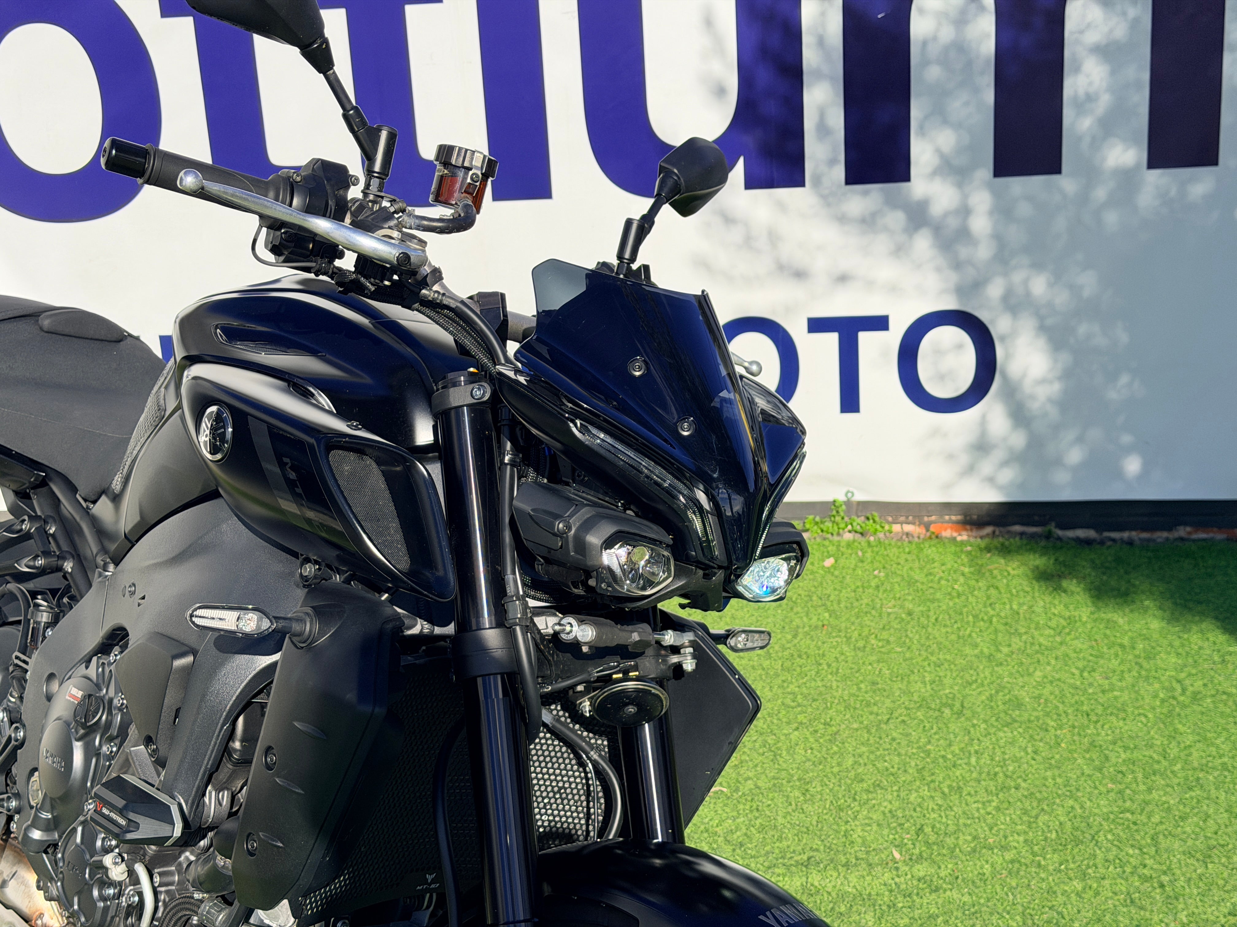 YAMAHA MT10