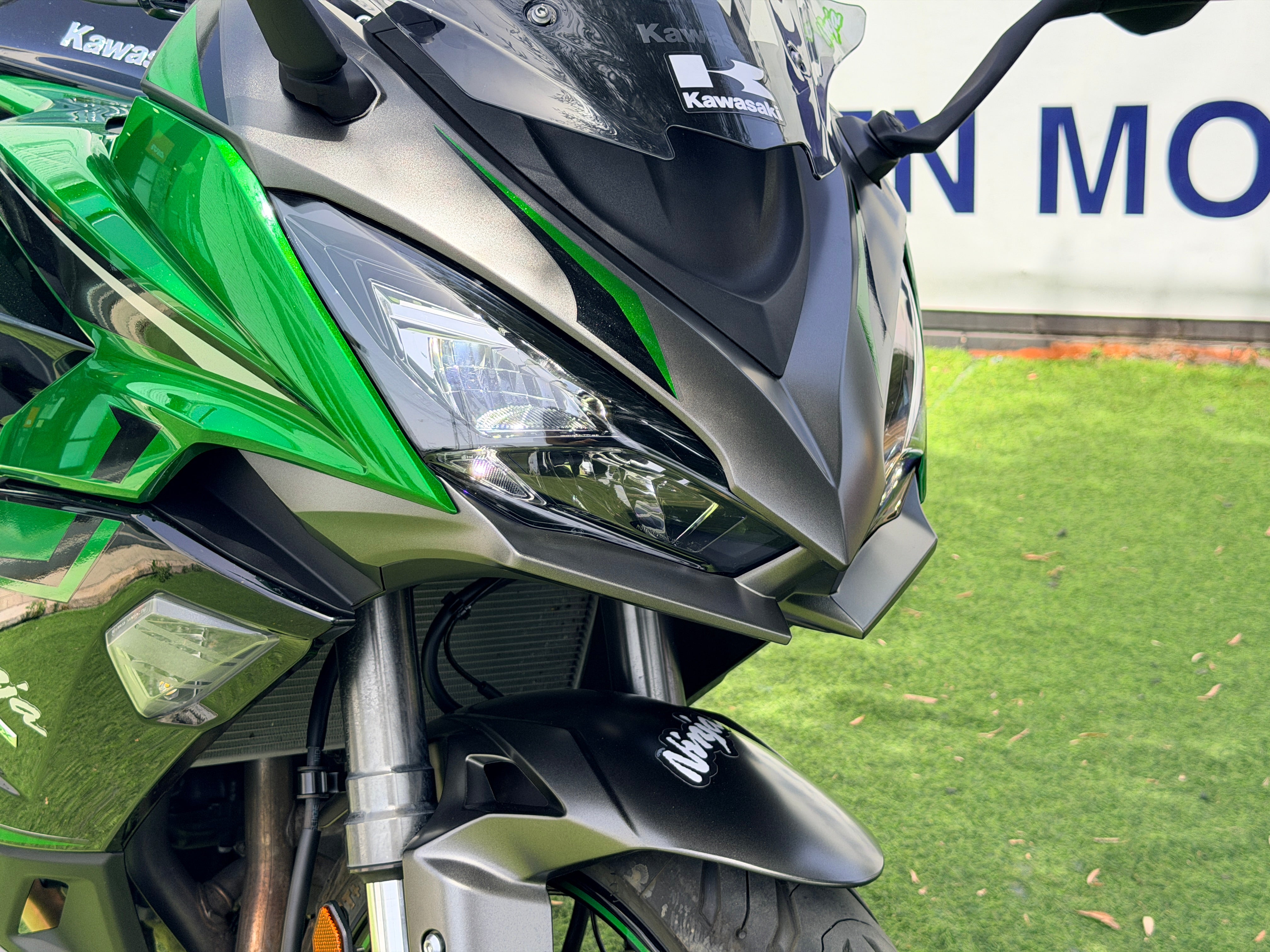 KAWASAKI NINJA 1000SX
