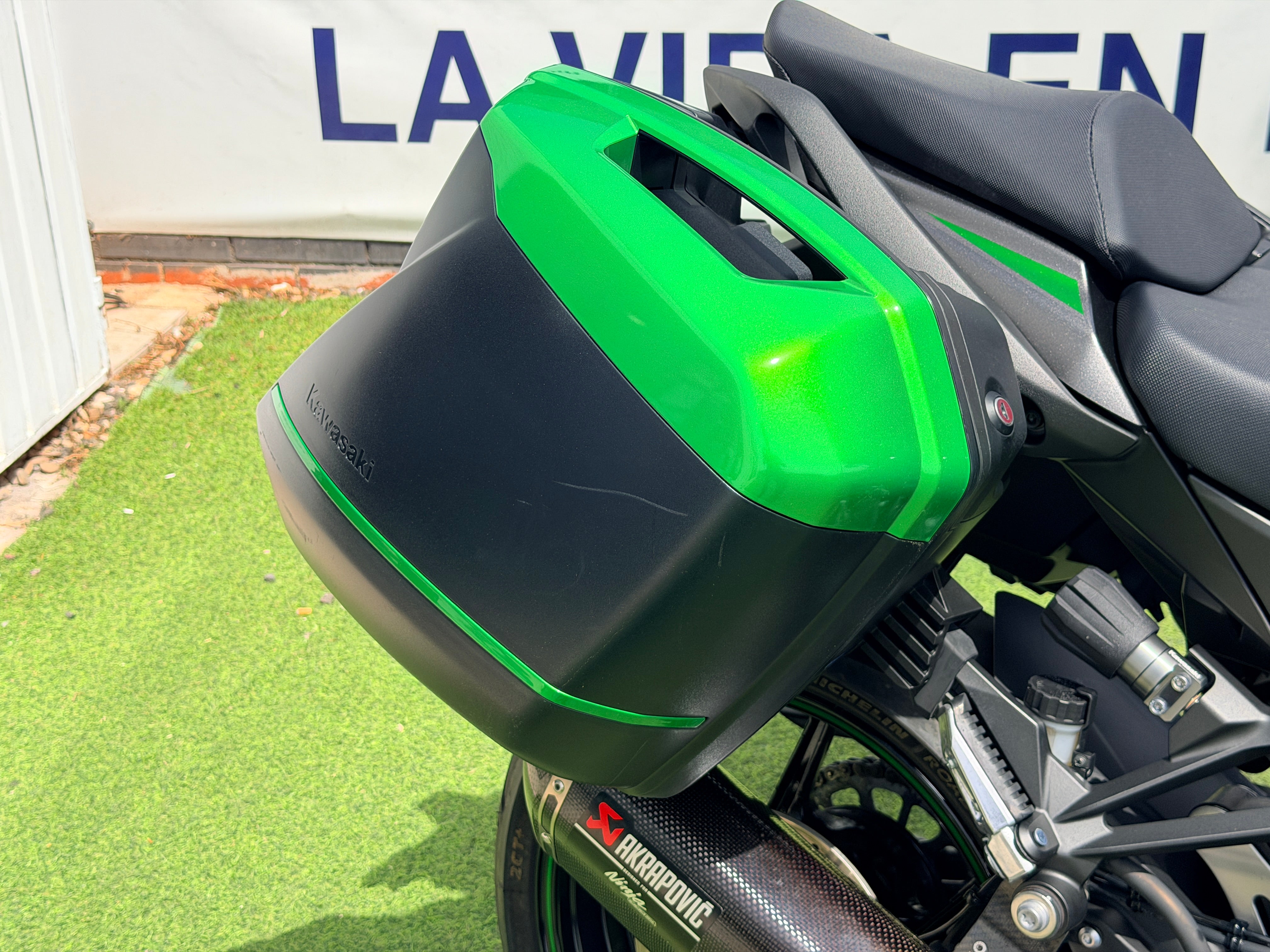 KAWASAKI NINJA 1000SX