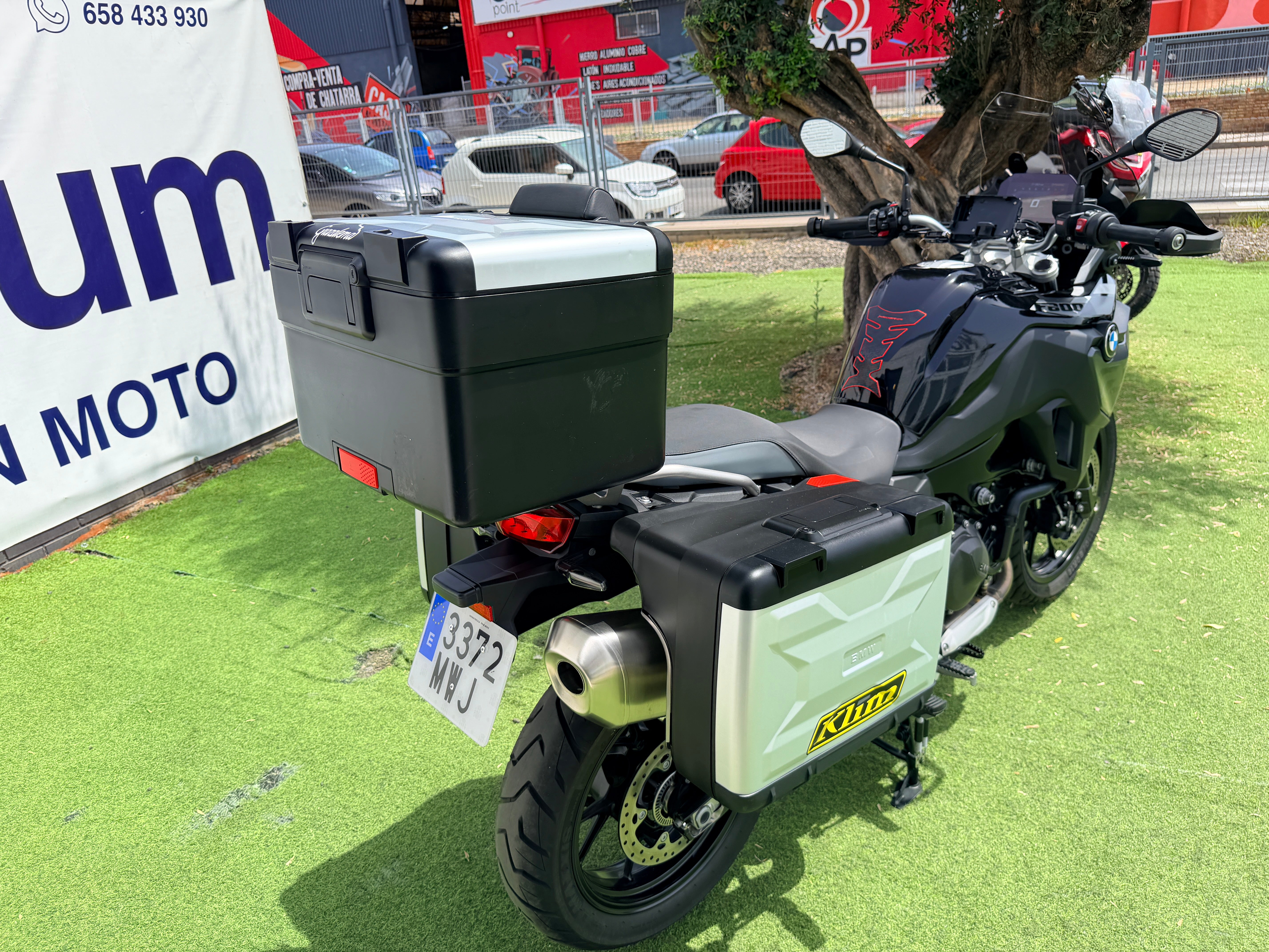 BMW F800GS TRIPLE BLACK
