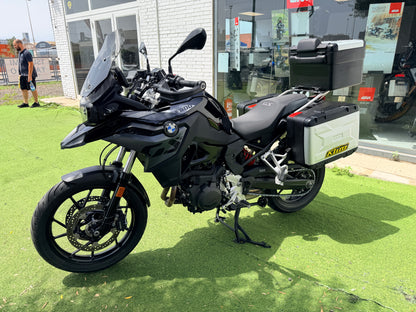 BMW F800GS TRIPLE BLACK
