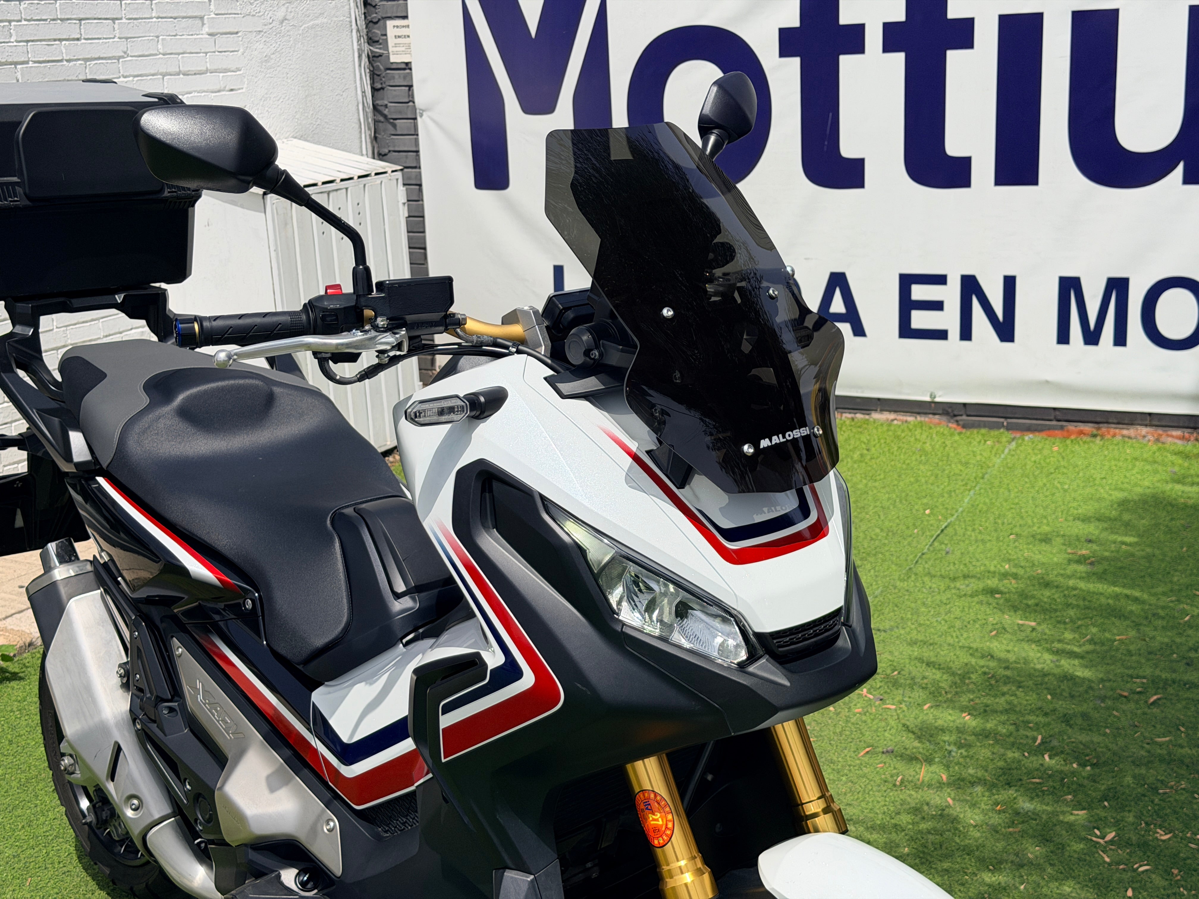HONDA X-ADV 750
