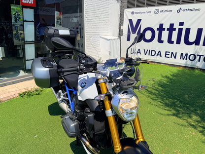 BMW R1200R
