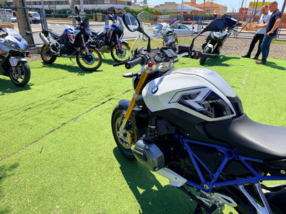 BMW R1200R
