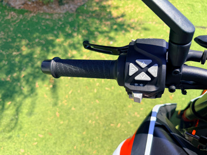 KTM 890 DUKE R
