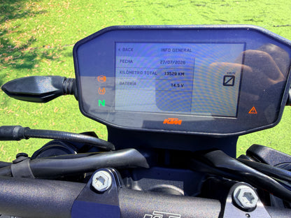 KTM 890 DUKE R