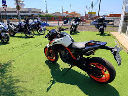 KTM 890 DUKE R