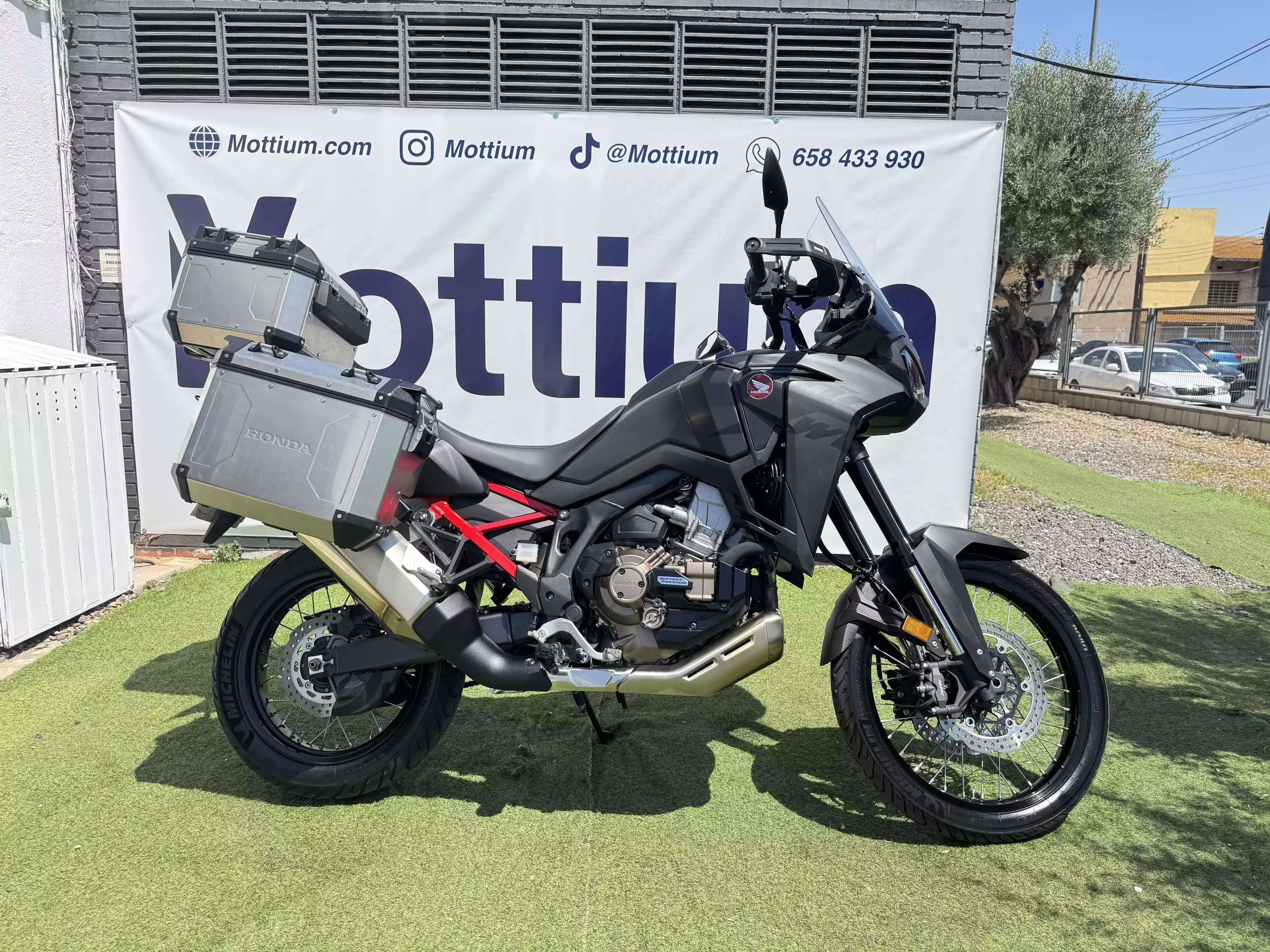 HONDA CRF1100L Africa Twin DCT