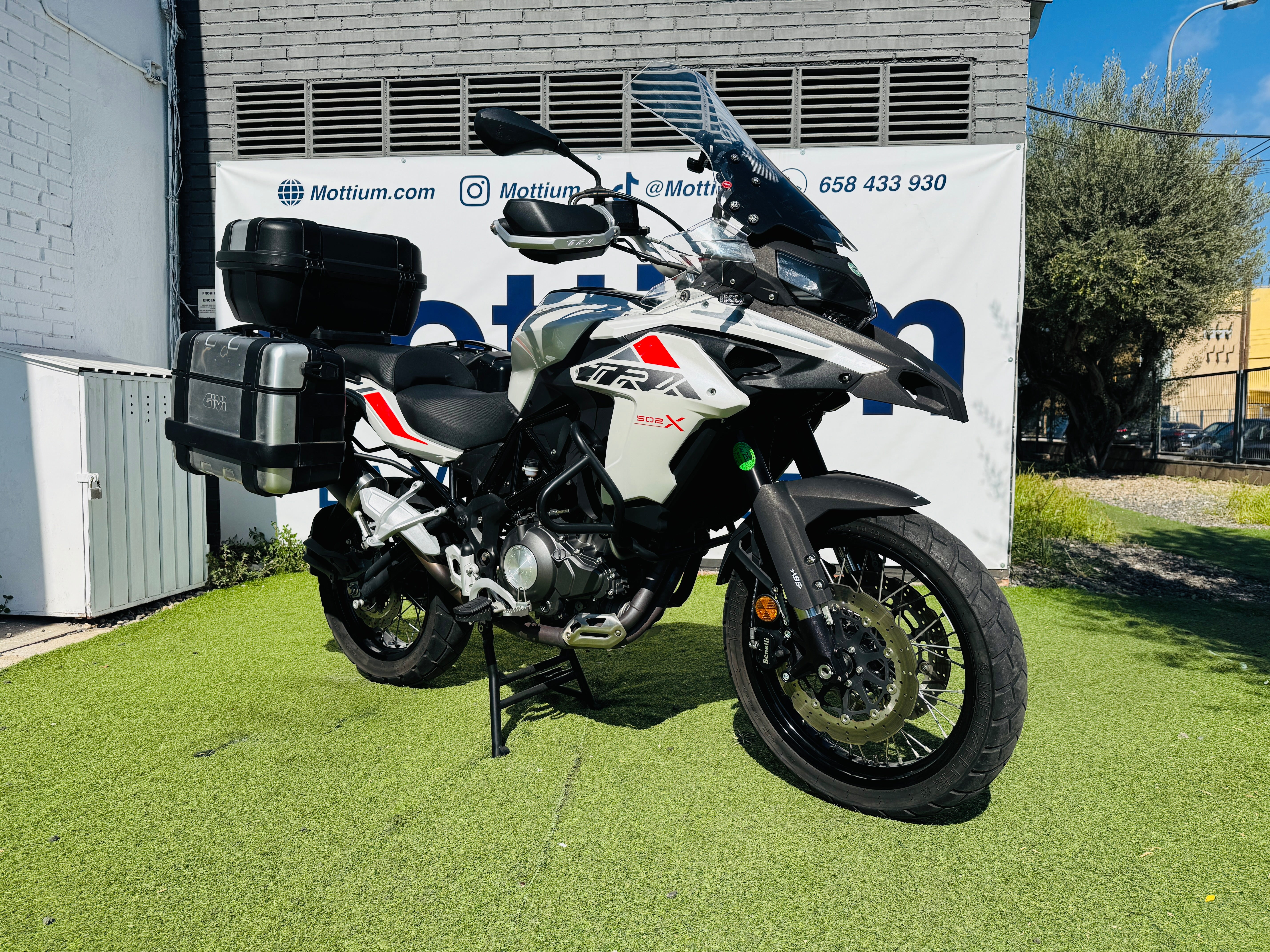 BENELLI TRK 502X