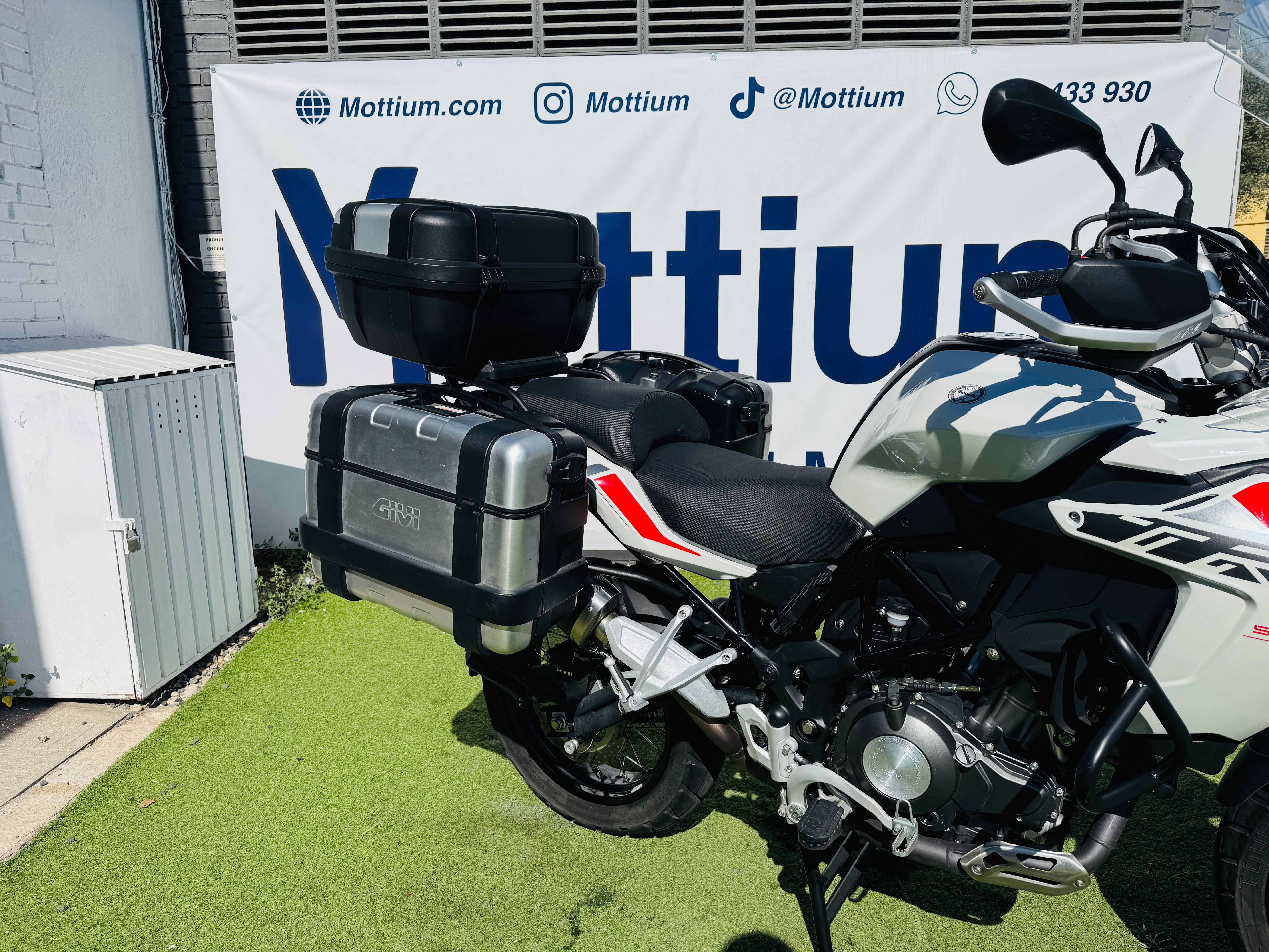 BENELLI TRK 502X